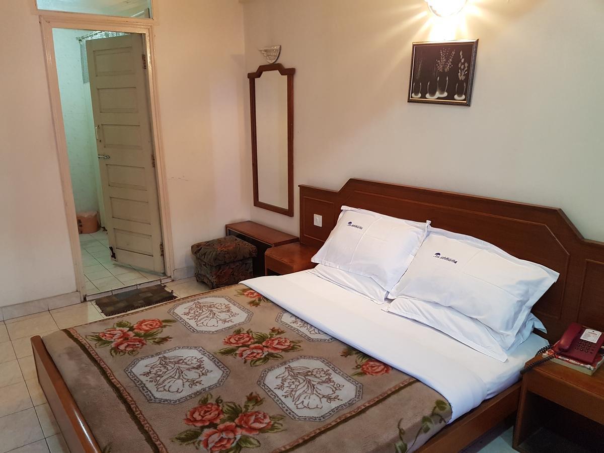 Hotel Siddhartha Hyderabad Ngoại thất bức ảnh