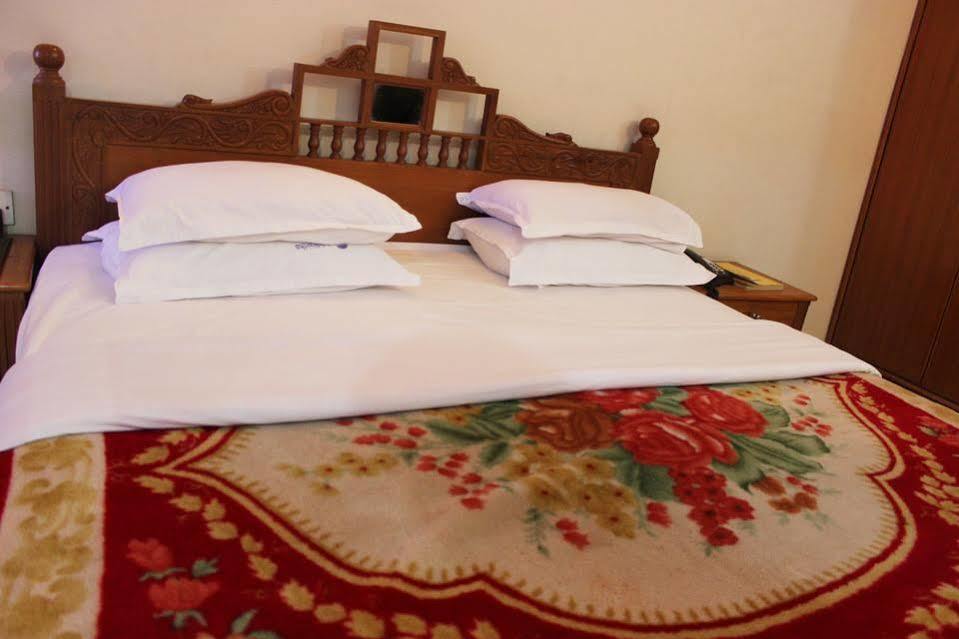 Hotel Siddhartha Hyderabad Ngoại thất bức ảnh