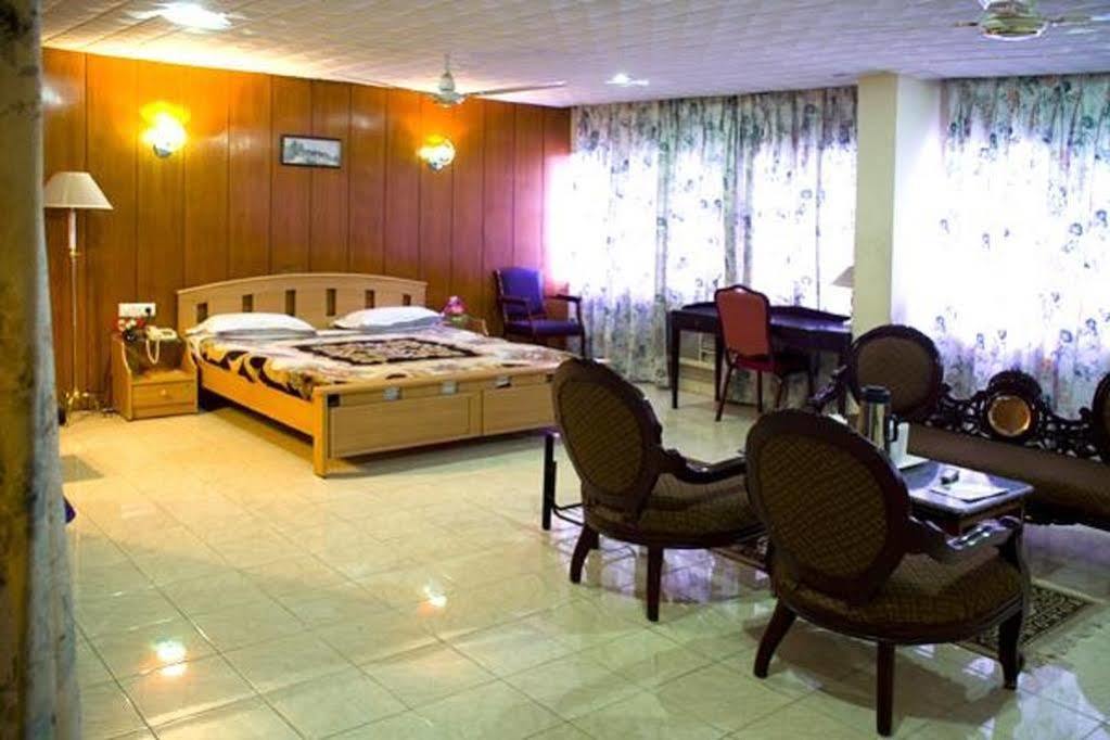 Hotel Siddhartha Hyderabad Ngoại thất bức ảnh